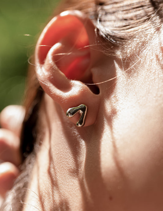 Kharys jewelry organic shaped flow stud earrings in 925 sterling silver