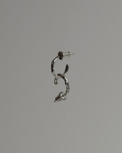 WAVE HOOP EARRINGS
