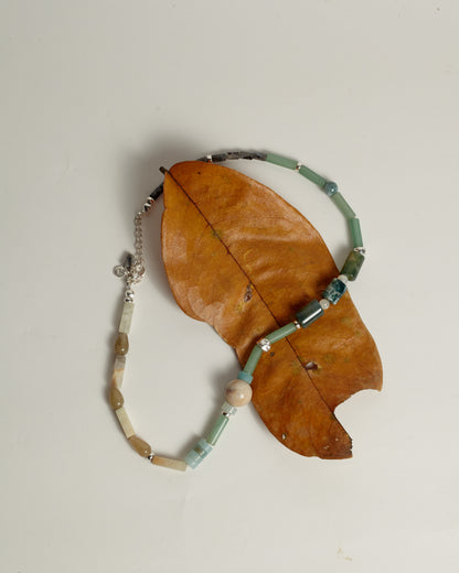 MOSS NECKLACE