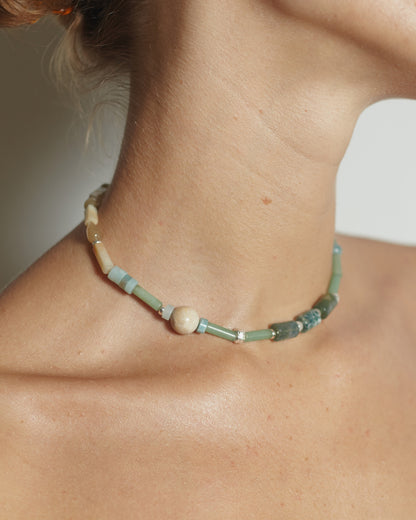 MOSS NECKLACE